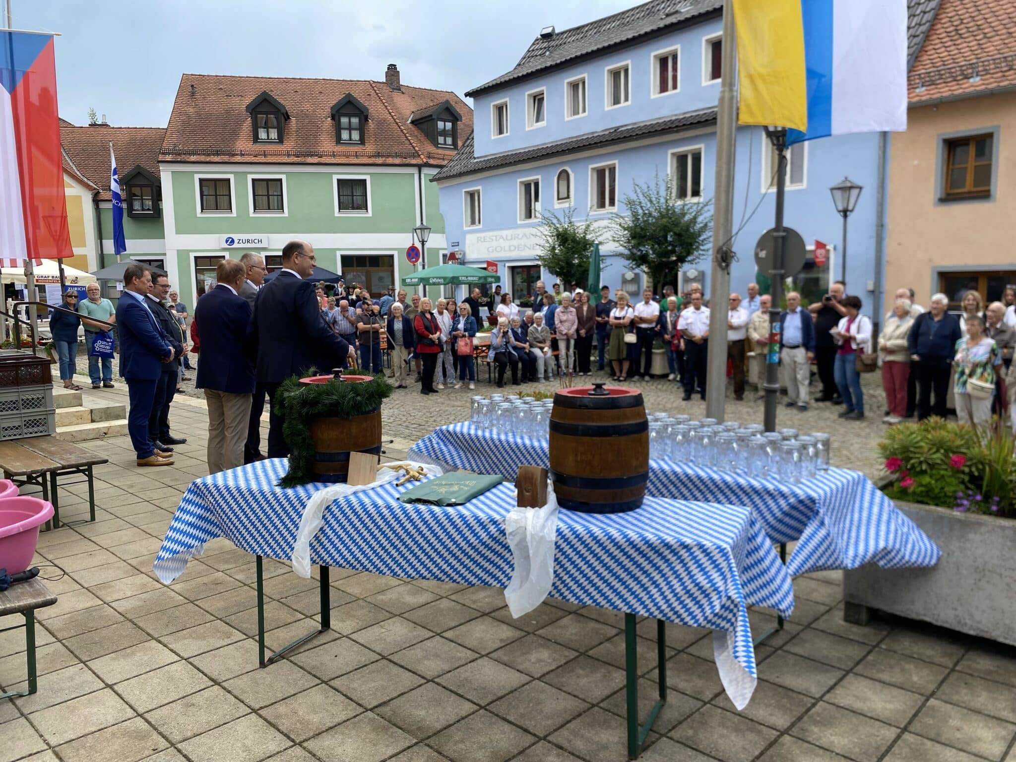 Bürgerfest Bieranstich1